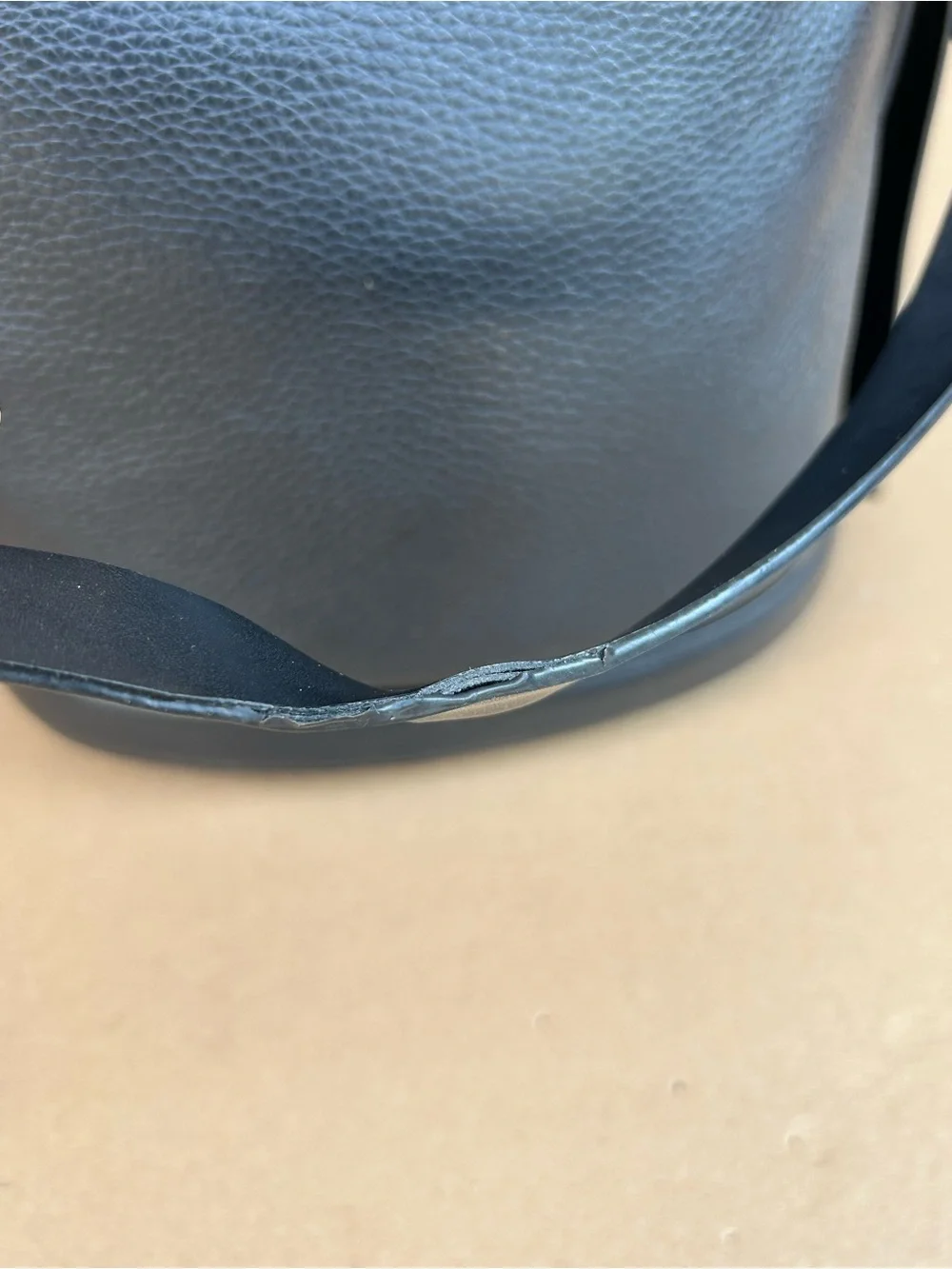 Michael Kors Reese Pebbled Leather Shoulder Tote Bucket Bag Chain Large Black